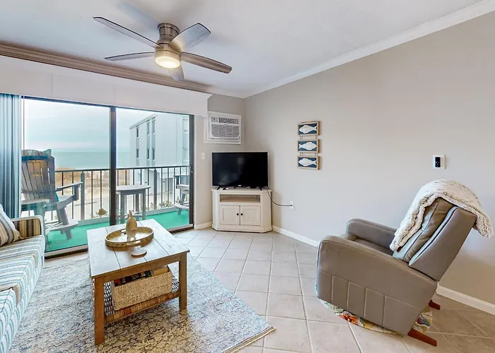 Wave Watcher 204 Apartment